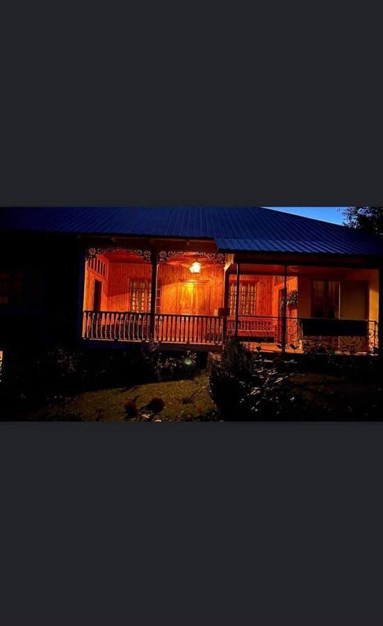 Guest House Lailashi Surmushi Zewnętrze zdjęcie
