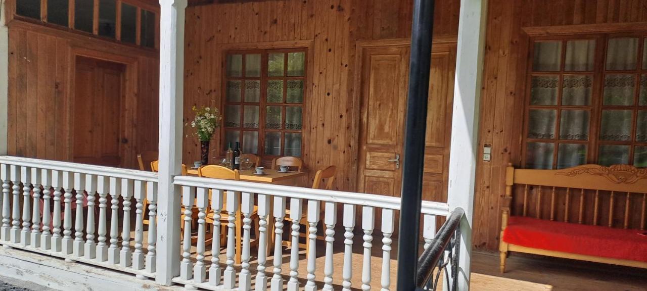 Guest House Lailashi Surmushi Zewnętrze zdjęcie