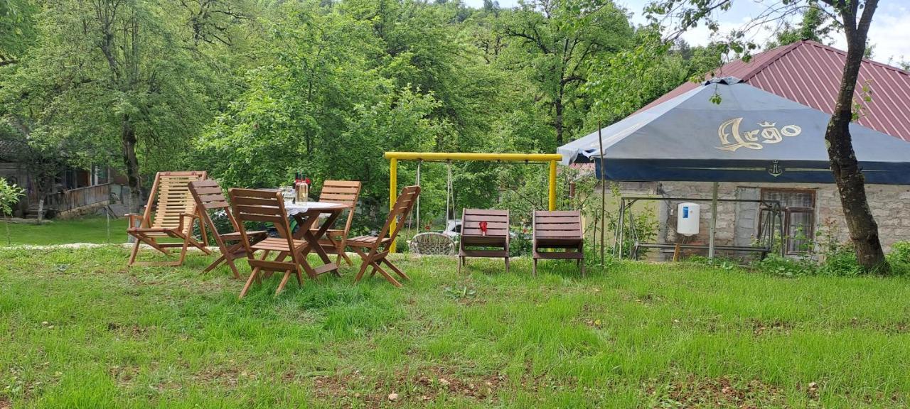 Guest House Lailashi Surmushi Zewnętrze zdjęcie