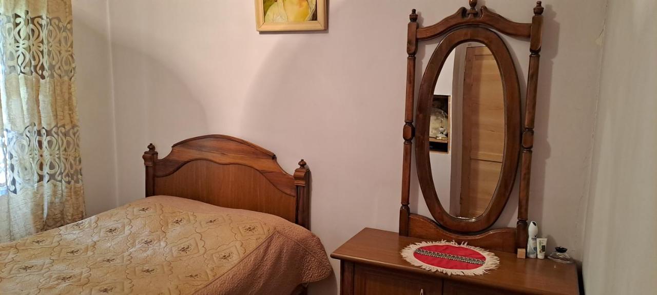 Guest House Lailashi Surmushi Zewnętrze zdjęcie