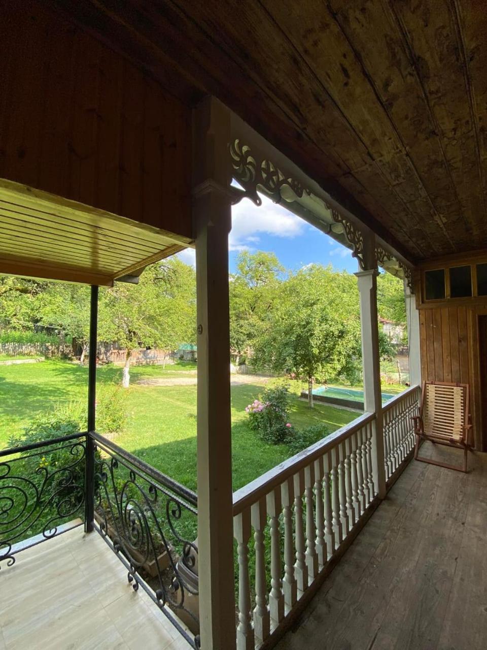 Guest House Lailashi Surmushi Zewnętrze zdjęcie